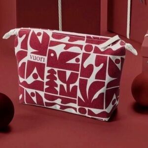 VUORI Holiday 2025 Pouch Strawberry Limited Edition NWT